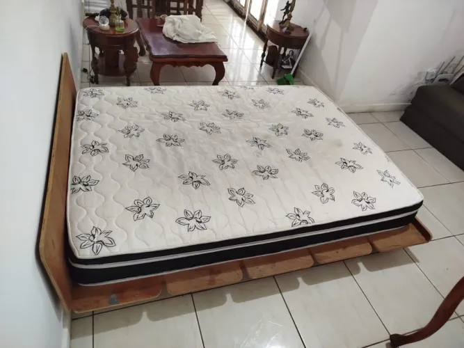 Colchão de Casal + Cama tatame