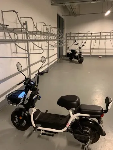 SCOOTER BEE U1X USADA BRANCA 2021