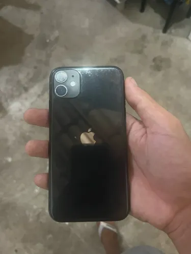 VENDE-SE IPHONE 11 64gb