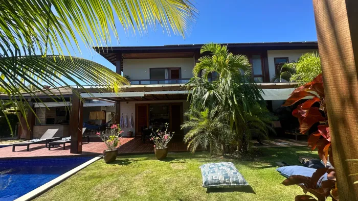 Casa 05 suites no melhor condominio de Praia do Forte