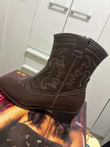 Bota Moleca NUNCA USADA n 36