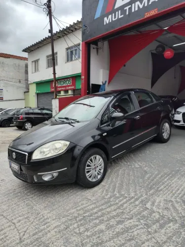 Fiat Linea Essence 1.8 Flex 16V 4P 2013