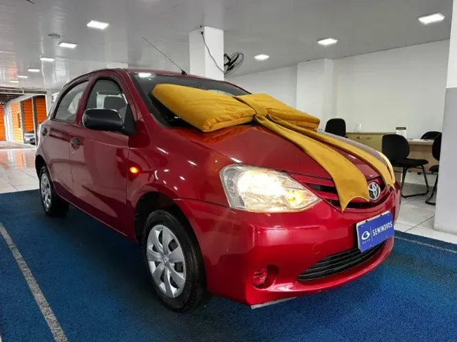 Toyota Etios X 1.3 Flex 16V 5P Mec. 2013