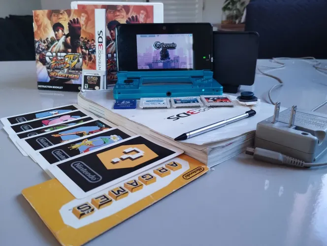 Nintendo 3DS OLD Aqua Blue Desbloqueado + Acessórios/Jogos (Excelente Preservação)