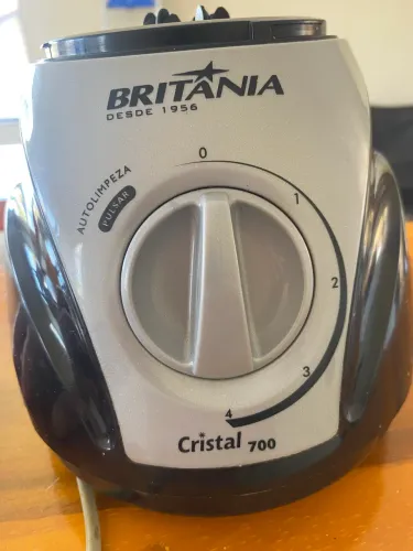 VENDO BASE DE LIQUIDIFICADOR BRITÂNIA CRISTAL 700 - PERFEITO ESTADO!