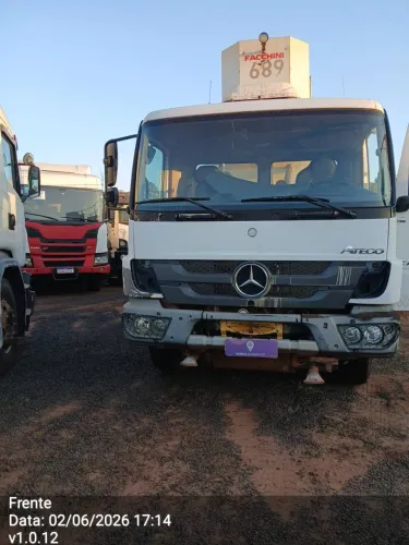 Mercedes-Benz Atego Atego 2730K 6x4 2p (diesel)(E5) 2017/2018 Vamos Seminovos Ribeirão Pr