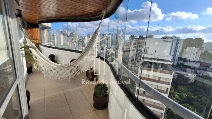 Condomínio Portal da Cidade no Morumbi, Apartamento de 160m² com 3 dormitórios, 2 suítes,