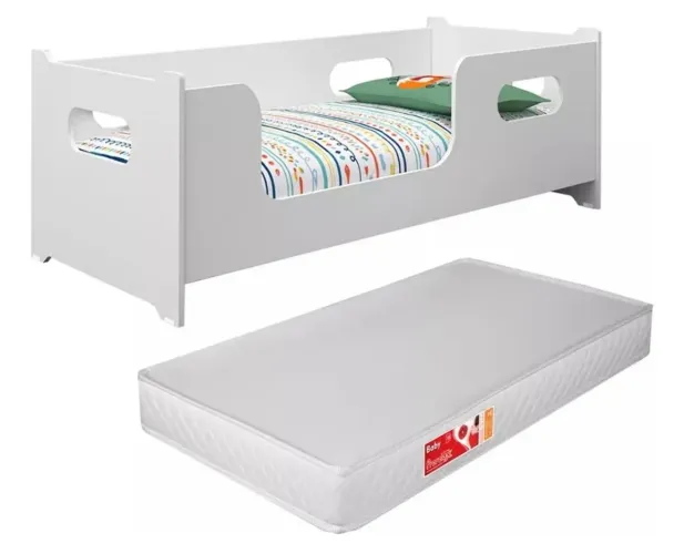Mini cama com colchão novo na caixa