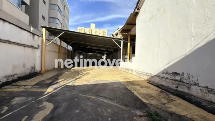 Galpao,lojas e casa a venda no Prado