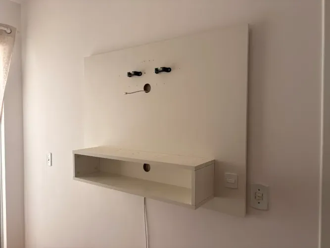 Painel madeira para tv branco