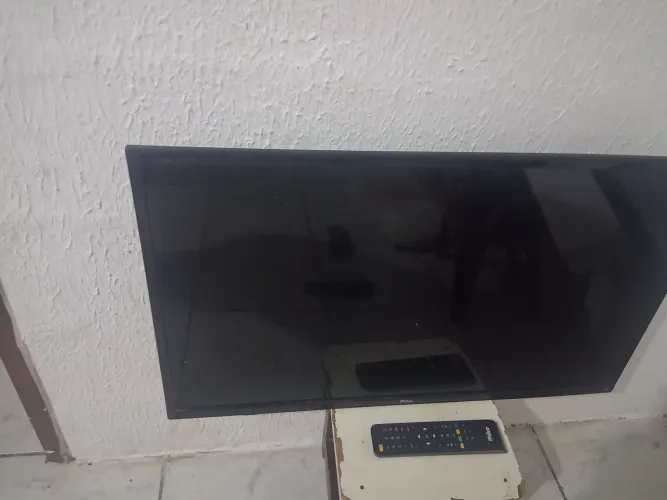 Excelente  tv LCD PHILCO