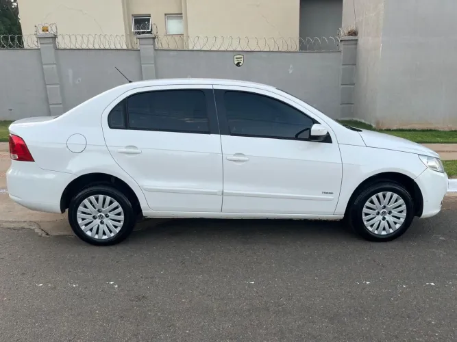Volkswagen Voyage Trend 1.6 MI Total Flex 8V 4P 2012