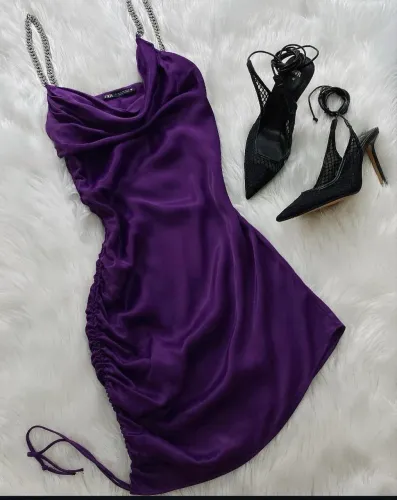 Vestido zara acetinado roxo