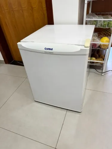 Frigobar consul 80 litros