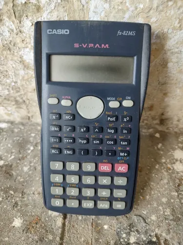 CALCULADORA CIENTÍFICA