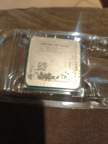 Processador AMD A6 7400