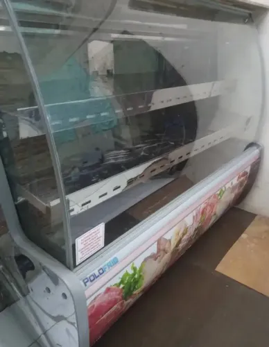 VENDO EXCELENTE BALCÃO FRIGORÍFICO POLO FRIO