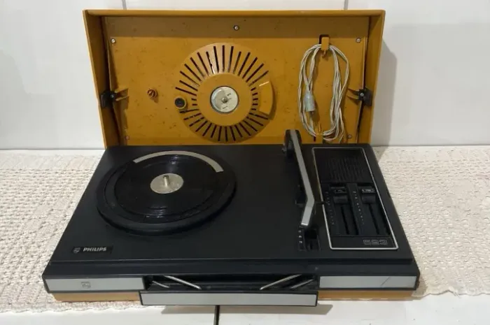 Vitrola Toca Discos Philips 523 Vintage (Leia)