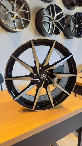 Jogo de Rodas Aro 18" Corolla 5x100