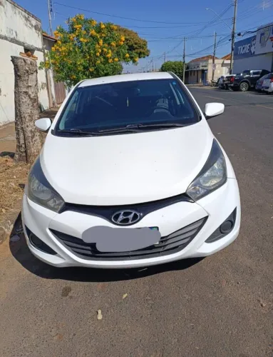 Hyundai HB20S C.style/c.plus1.6 Flex 16V Aut. 4P 2015