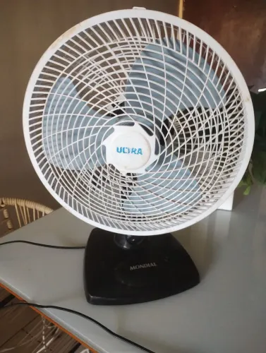 Vende ventilador de mesa pequeno mundial