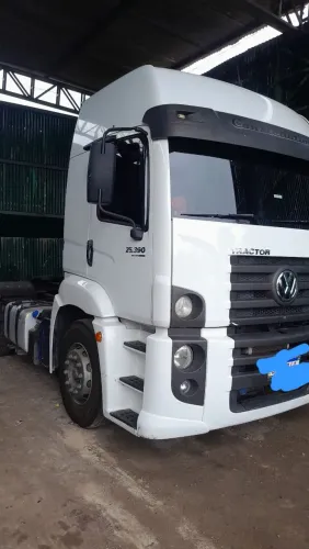 VW 25390 6x2 ano 2016