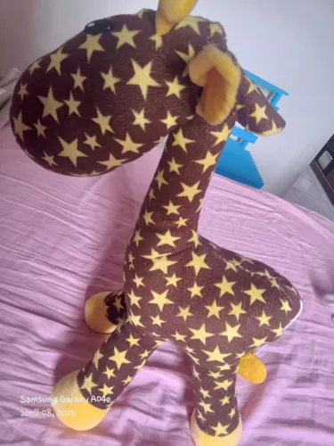 Pelúcia Girafa_ gr Guaianases