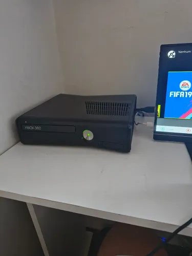 Xbox 360 RGH Desbloqueado com Aurora + HD de 500GB