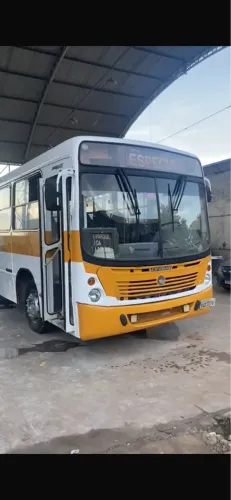 Ônibus Escolar