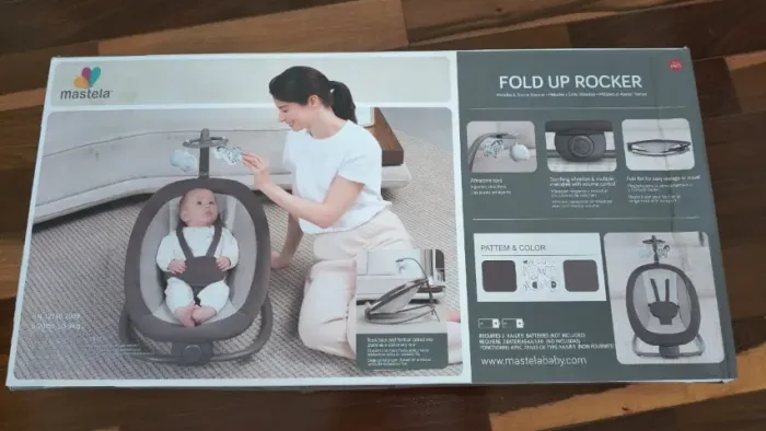 Cadeira de Balanço Musical Compacta