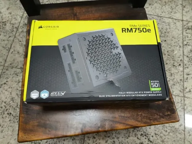 Corsair RM750e 750W, 80 Plus Gold - USADA