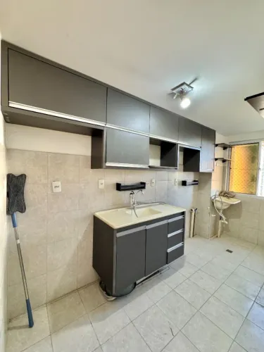 Alugo apartamento no Condomínio Manauara 3 de 2 quartos