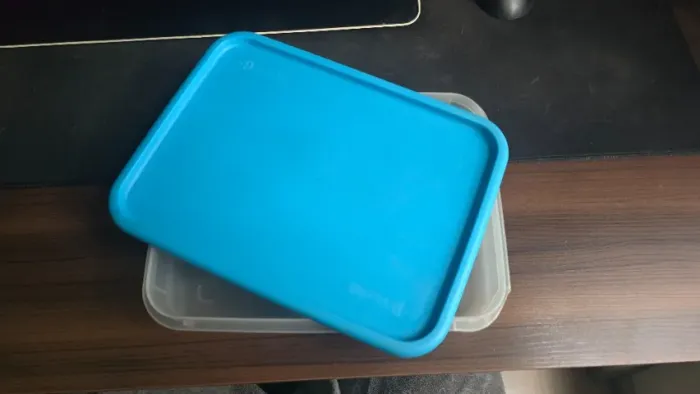 Marmita de plastico com tampa