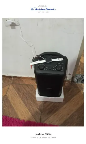 Vende se está caixa de som sou primeiro dono ainda