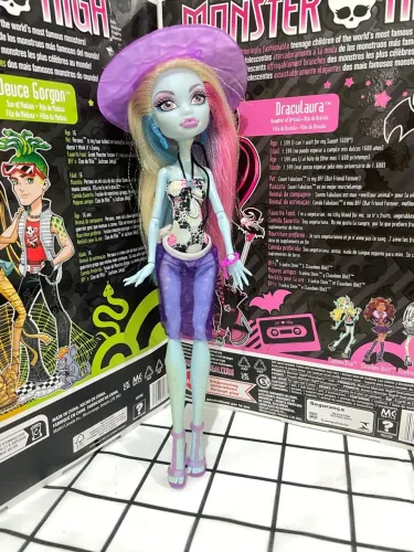 Monster high abbey skull shores