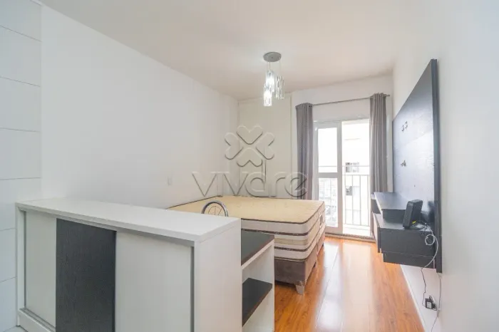 Studio semi-mobiliado - Bairro Centro - para alugar