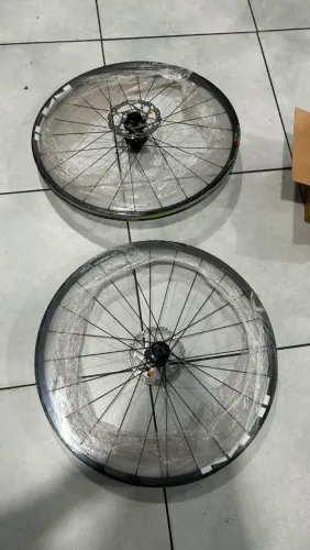 Rodas Shimano MT500