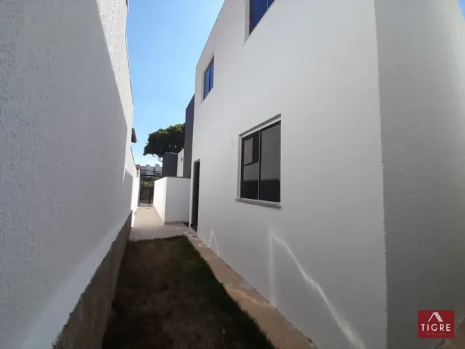 EXCELENTE CASA GEMINADA NO BAIRRO ETELVINACARNEIRO