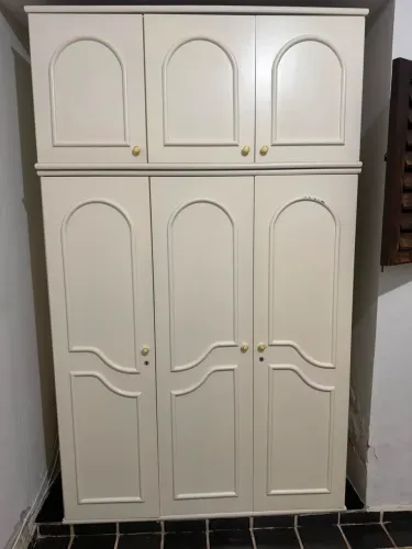 Guarda roupa madeira pura