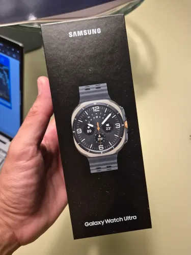 Galaxy Watch Ultra 2025 c/ 3 puseiras extras + adaptador 22mm