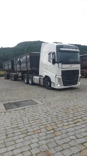 FH-540 6x4 2021 160.000 abaixo da fipe
