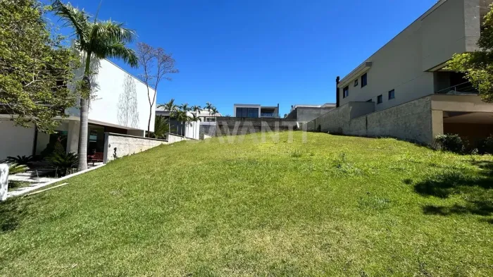 Terreno à venda no Condomínio Mont Blanc Residence em Campinas na Davanti Imóveis.