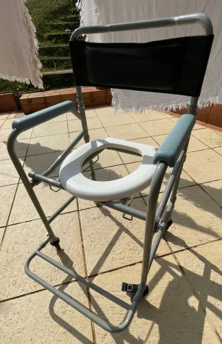 Vendo cadeira de banho