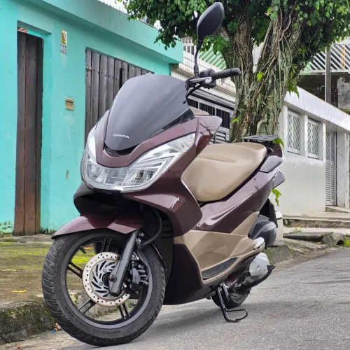 PCX DLX 2017 | BAIXO KM | ABAIXO DA FIPE | FINANCIO | ACEITO TROCAS | PARCELO | MANDA CHAT