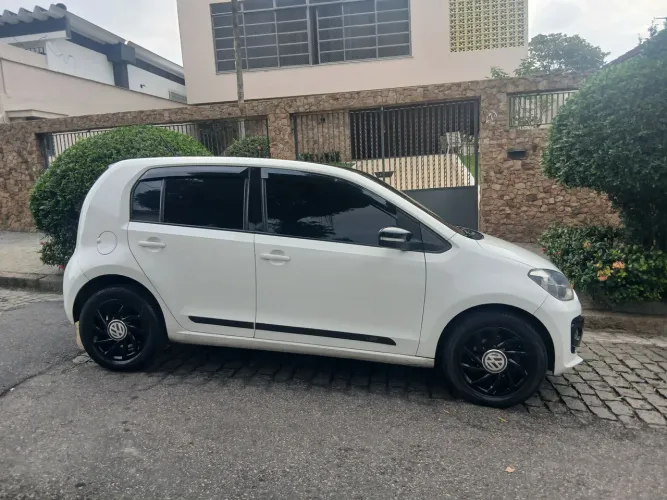 Volkswagen Up! Move 1.0 TSI Total Flex 12V 5P 2016