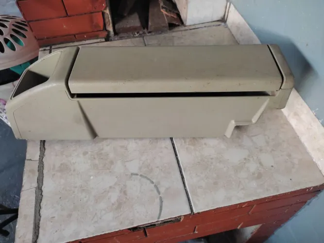 Console central porta luvas volvo Fh