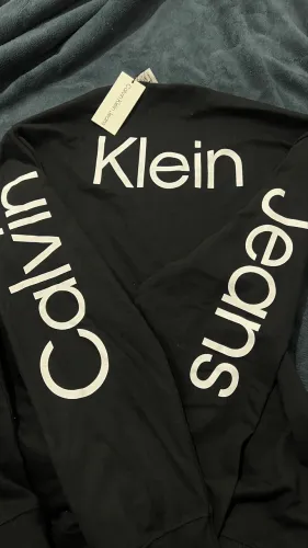 blusa de frio CALVIN KLEIN nunca usada