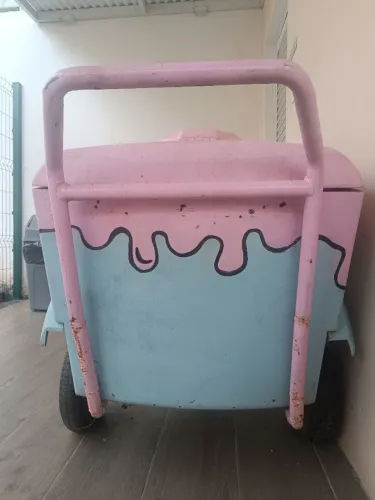 CARRINHO DE PICOLÉ E SORVETE