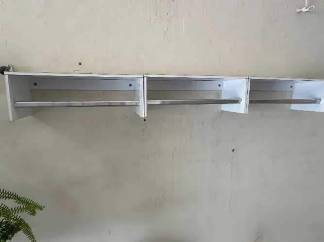 Arara de parede em MDF