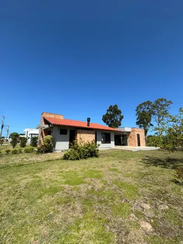 Casa Vila Suiça - Balneário Rincão - SC